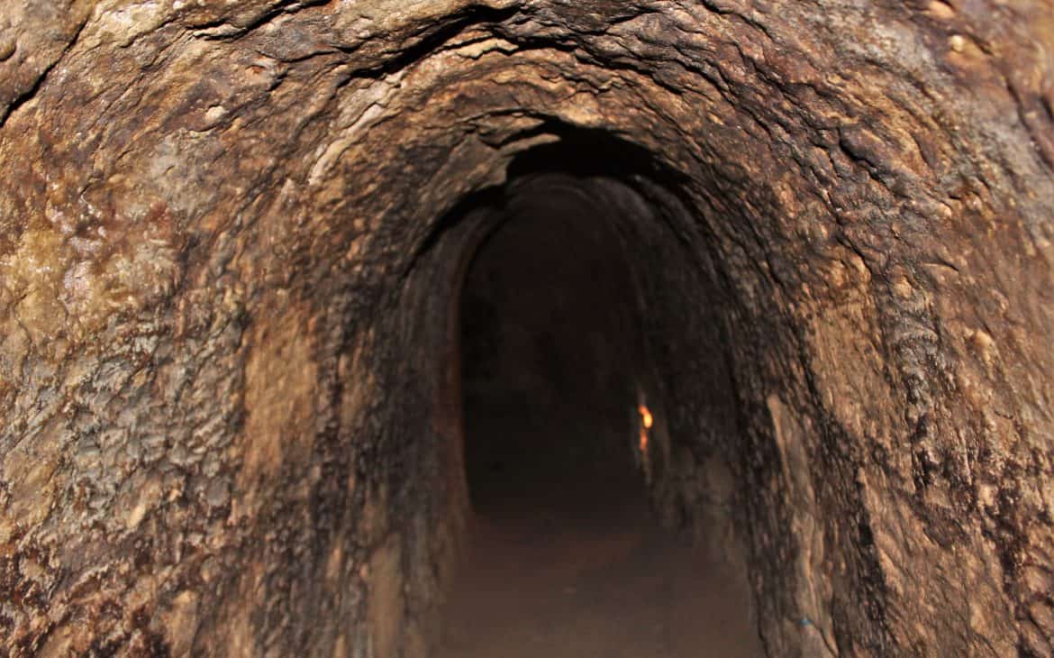 Tunele Cu CHi